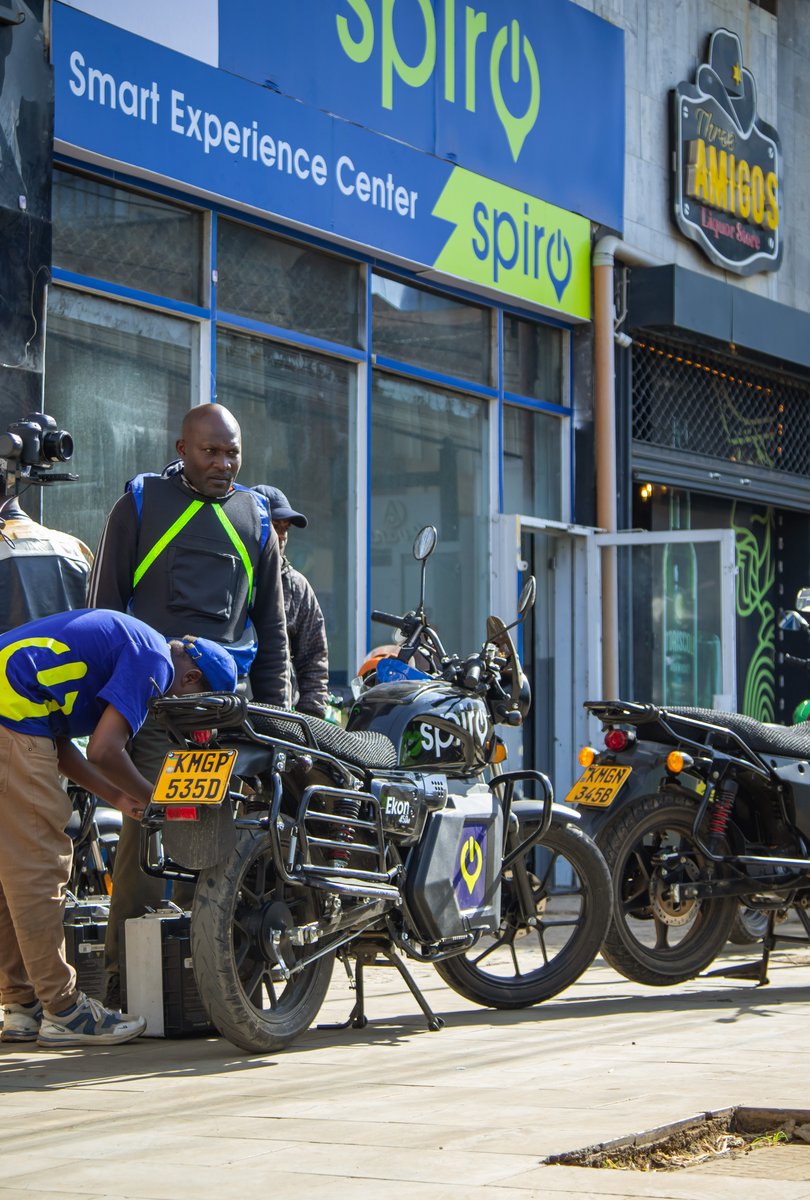 spirokenya's tweet image. We are excited to announce the launch of another Spiro Swap Station on Jogoo Road at Oryx Energies Petrol Station.
This is yet another milestone for us in our push for widespread e-mobility adoption by availing an extensive network of swap stations.
#SpiroOnTheMove