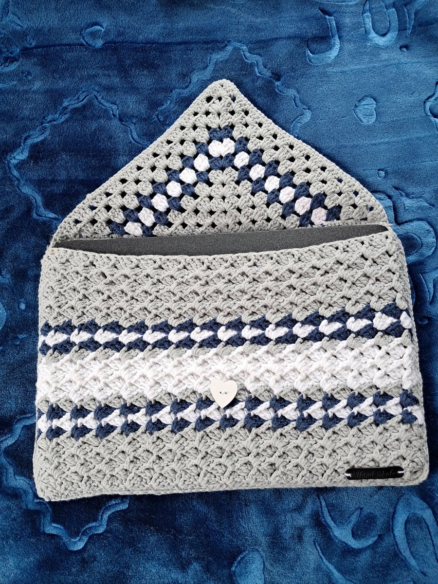 - "Stitched with love Just finished this laptopcase and I'm obsessed! #crochetaddict #handmadedetails"
<a href="/munyabless/">Munyaradzi Blessing Doma</a>
#Harare 
#handmadewith💙 .feel  free to customize them to your style and project!