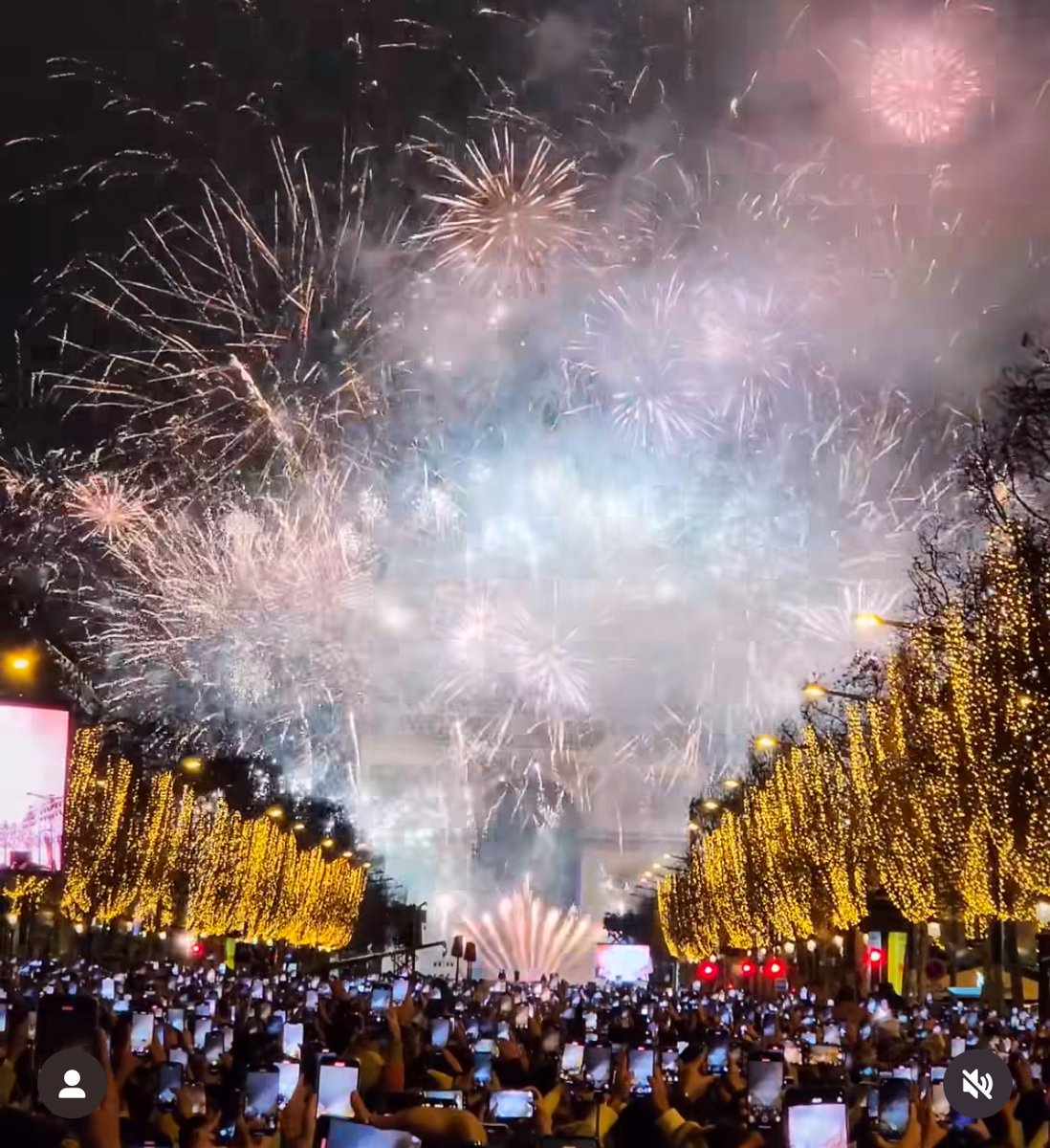 🎉 192M SMS écoulés en 48h ! Pic record à 588k/min à minuit, soit 5x le trafic habituel. Merci aux équipes pour leur préparation exceptionnelle et leur engagement ! 💪✨

#orangeestla