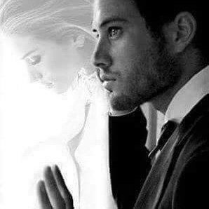 احاديثٌ طويلة 
تبادلتها شفاه الدفاتر 
صوت الخطى من اخر الحي آتيةٌ بـ آه 
#سادة_الحرف