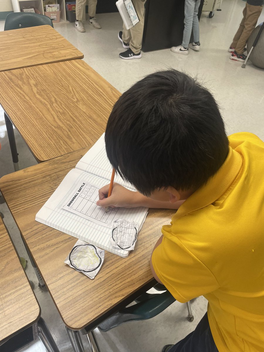 Friendly snowball fight for our Unit 9 Math Review on this chilly morning! Watch out for the yellow snow! ❄️☃️ <a href="/CESCorkyBear/">Corkscrew Elementary</a>