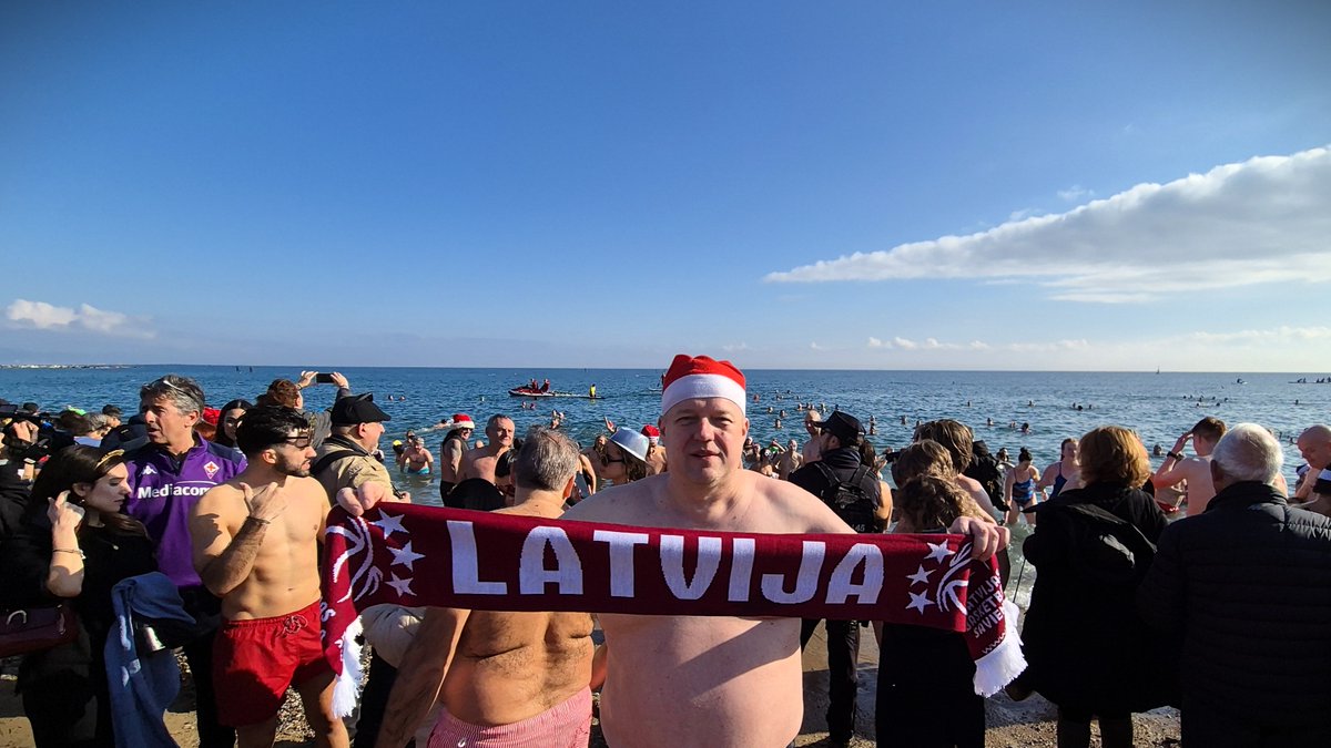 Kā gadu sāksi, tā to pavadīsi! Saistībā ar 2025. gada 1. janvāra aktivitāti - masu peldi Baleāru jūrā pie Barselonas - ļoti ceru, ka šis gads būs gan sportisks, gan atraktīvs un izklaidēm pilns! <a href="/CNAB_oficial/">Club Natació Atlètic-Barceloneta</a> <a href="/DJIGlobal/">DJI</a> 
youtu.be/cU6v5mUuByo?si…