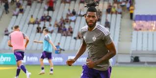 Etienne Beugre (24, attaquant, 🇨🇮)

J'ai le plaisir de vous présenter notre nouvelle recrue qui a signé avec les <a href="/girondins/">FC Girondins de Bordeaux</a> 

Let's go 👇