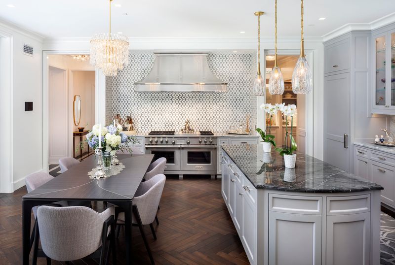 ficrest's tweet image. Seamlessly integrate technology into your daily life. Our elegant control screens provide intuitive control of your lighting, audio-visual systems, and more, right from your kitchen.

 #FicrestIntegrationInc #homeautomation #smarthome #luxuryliving #lightingcontrol #lutron