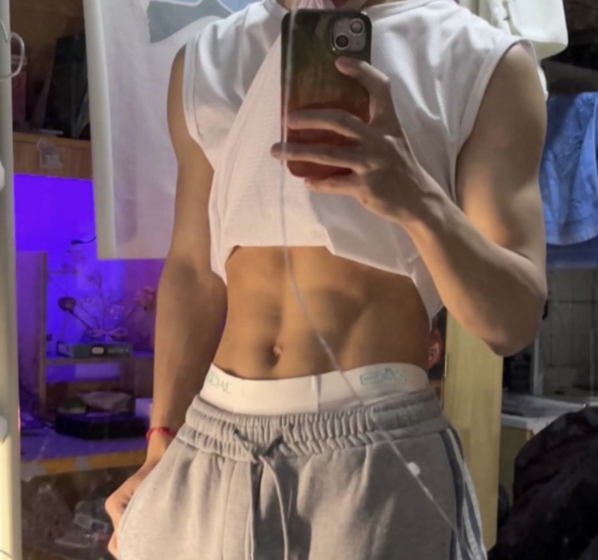 小狗狗 快给主人爬过来