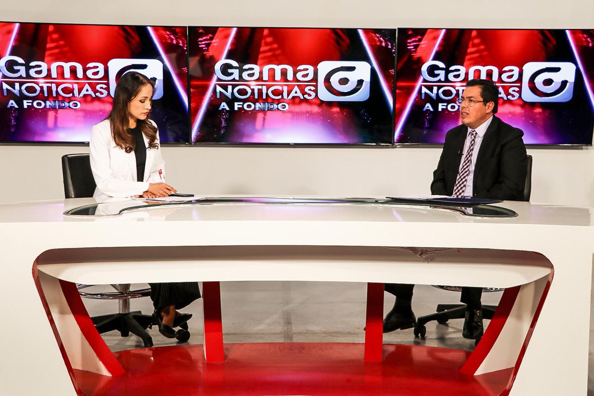 📺El #GerenteGeneralBDE, <a href="/CRiveraBautista/">CarlosRiveraB</a> , en entrevista con <a href="/Gamavisionec/">Michu</a>, destacó un 2⃣0⃣2⃣4⃣ histórico:
✅$471 MM en créditos aprobados; 240 más que el 2023
✅97% de ejecución presupuestaria en proyectos de agua potable, vialidad e infraestructura.
#ImpulsandoDesarrollo