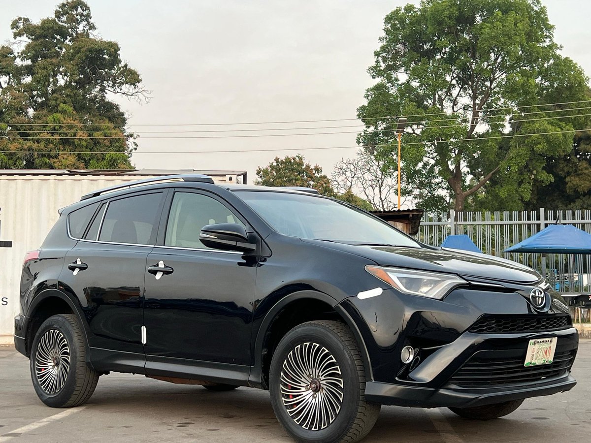 Halyru's tweet image. CLEAN USED TOYOTA RAV4 OF 2014 MODEL
HAS SOUND ENGINE, WITH CLEAN ACCIDENT FREE UNTEMPERED ENGINE 
PRICE: 15M
LOCATION: KADUNA 🪩
📞 08063195032

President Bola Ahmed Tinubu kirikiri Abati #lockdown Ragnar Ahmad Diallo California #Deprem #SPAW