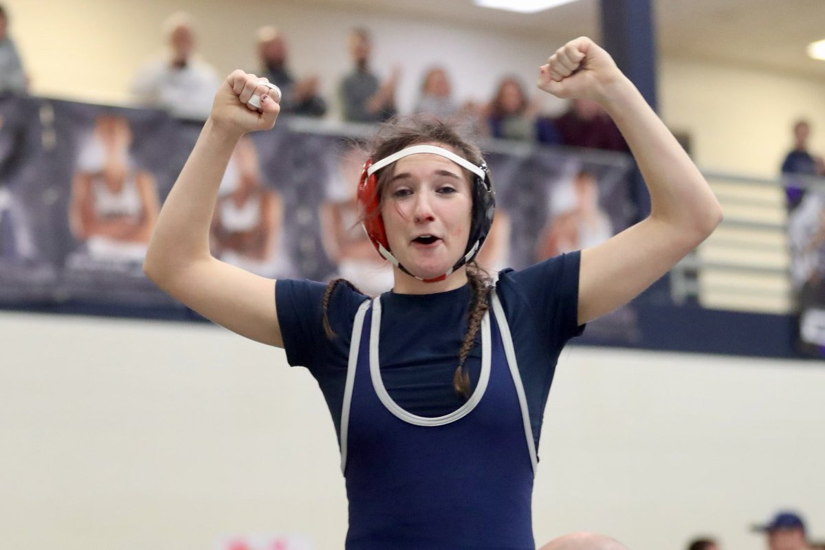 PilotSports's tweet image. JCC sophomore Izzy Moonen is the first female in the school’s history to be ranked. She’s rated 10th at 124 pounds in The Guillotine girls rankings.