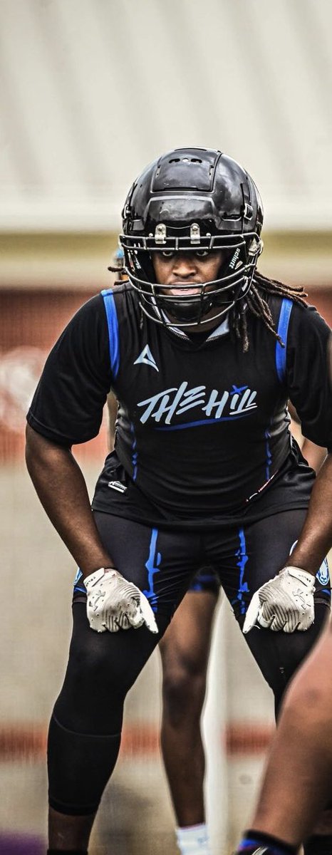 JordanColley25's tweet photo. Thanking God each day. Patiently waiting for my BIG blessing. Staying focus. #gridiron #football #c/o2025  @247recruiting https://t.co/r54ixwOxku
