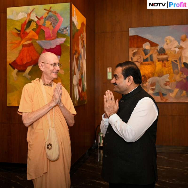 NDTVProfitAlpha's tweet photo. #AdaniGroup joins hands with #ISKCON to provide 'Mahaprasad Seva' at #MahaKumbhMela.

Read: https://t.co/jvbbvB4FBM