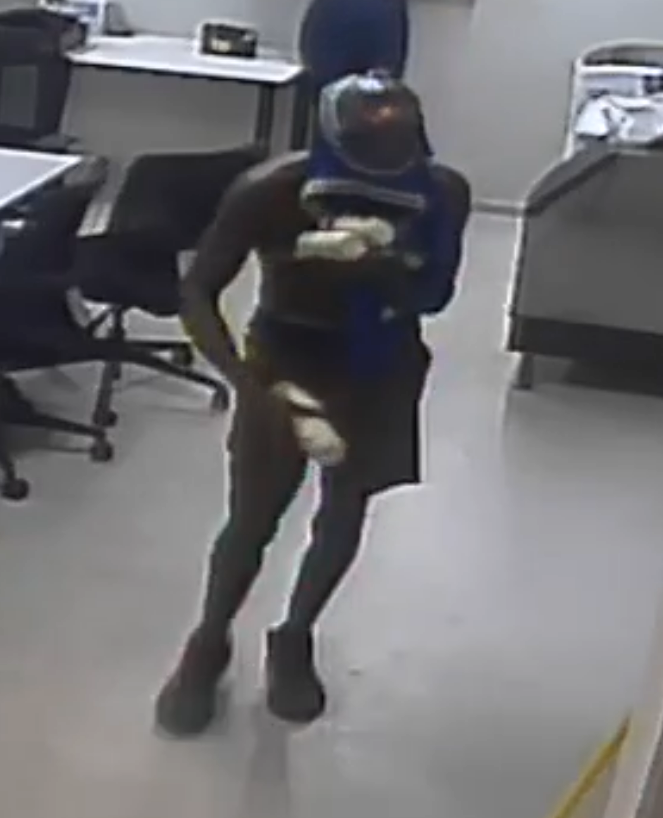 WyndhamPol's tweet photo. Wyndham Police are seeking the communities assistance to identify the below individuals who may be able to assist with enquiries into a Burglary.
Any information to Wyndham Police 9161 0400 or Crime Stoppers 1800 333 000. Reference 030125113018546. #fb https://t.co/alqwzQ9JfY