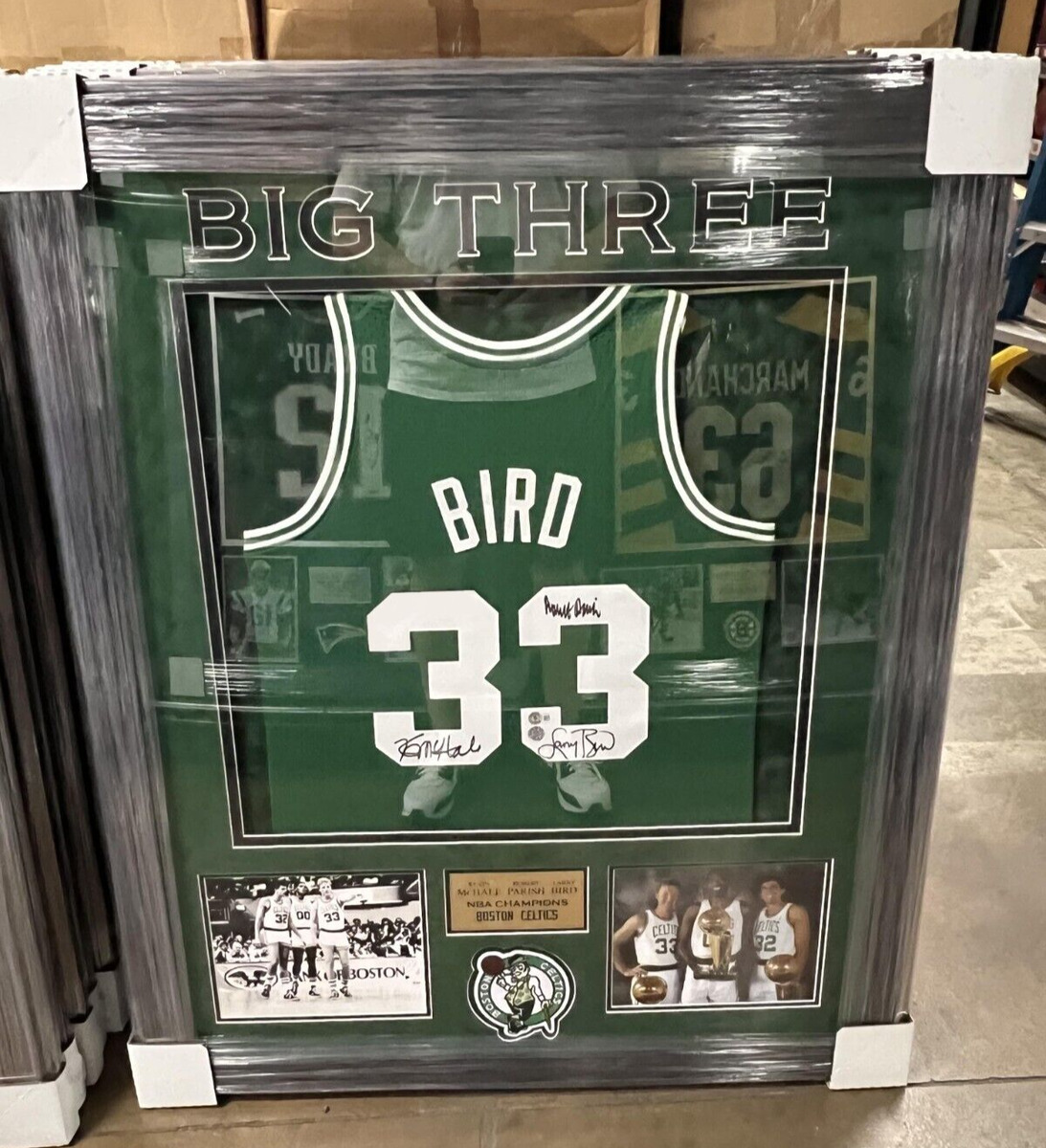 parleymaestro's tweet photo. Larry Bird es recordado no solo por su talento en la cancha, sino también por su ética de trabajo, su competitividad y su impacto duradero en el baloncesto. Su número 33 fue retirado por los Celtics en honor a su increíble carrera. https://t.co/20QbyTDRFq