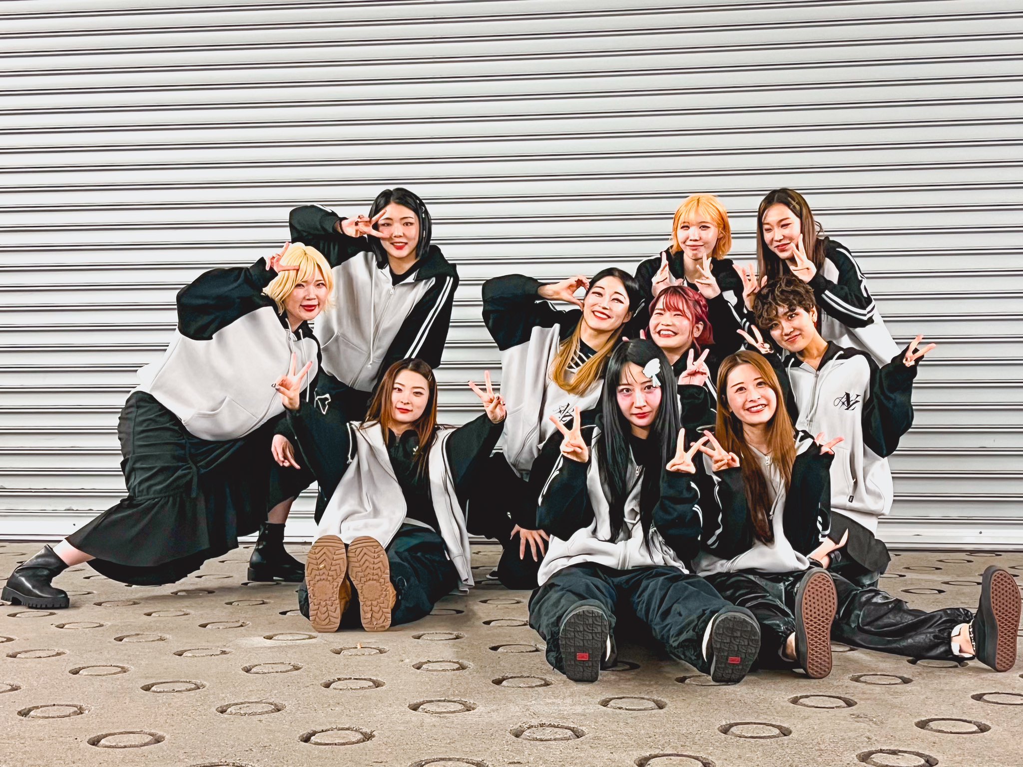 NiziU Official Website