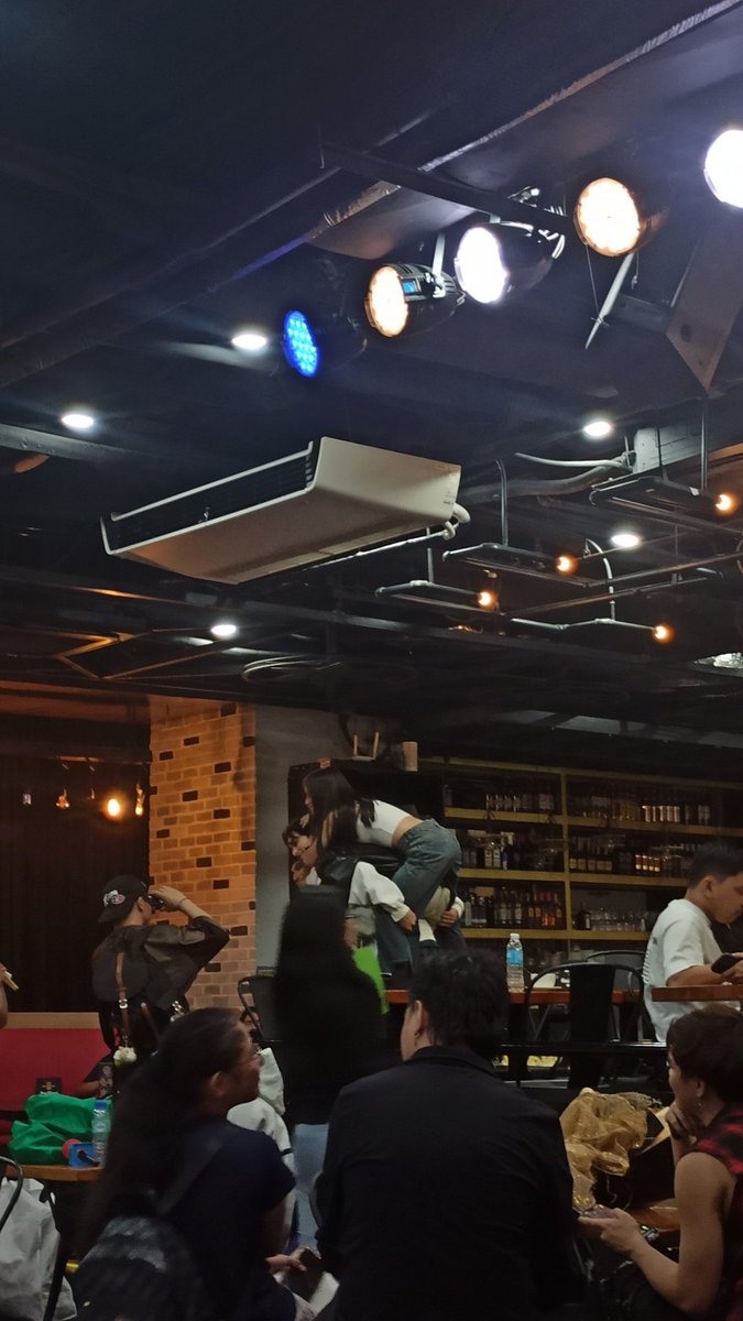 so when kaya malalabas ang pic neto HAHAHAHHA

AMNSE RE ELECTION 

#FrostSandoval 
#AndreYllana
#DavidBraselton
#SectionESpecialOrder
#AngMutyaNgSectionE