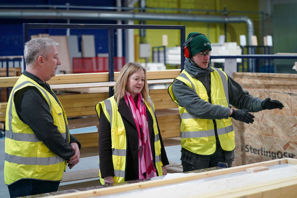 A groundbreaking pattern book from Tai ar y Cyd, a partnership of 23 Welsh social landlords will help build more sustainable, affordable, and energy-efficient homes across Wales. Delivering a greener, brighter future for housing.🏘️

👉gov.wales/next-generatio…