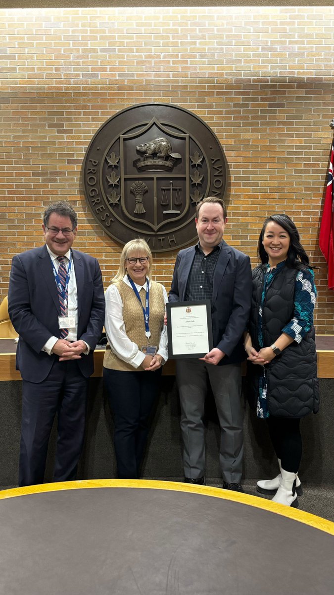 rchernoslin's tweet photo. Congratulations Jason Ash on receiving the 2025 Agnes Macphail Award.

Today at NYCC, we commemorated his outstanding volunteer and advocacy work in the Thorncliffe Park community - most recently as Co-Chair of the @SaveOSC grassroots organization. https://t.co/C4RHpzKyMv