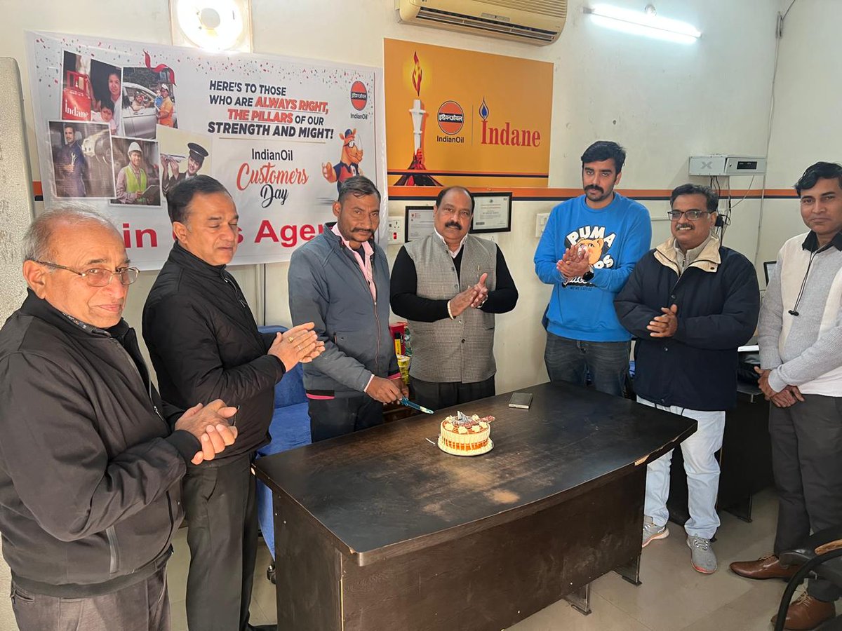 On occasion of Customer Day cake cutting was done with our customers at various distributorships under Karnal IDO. 
<a href="/DelhiIocl/">IOCL_Delhi State Office</a> <a href="/IndianOilcl/">Indian Oil Corp Ltd</a>