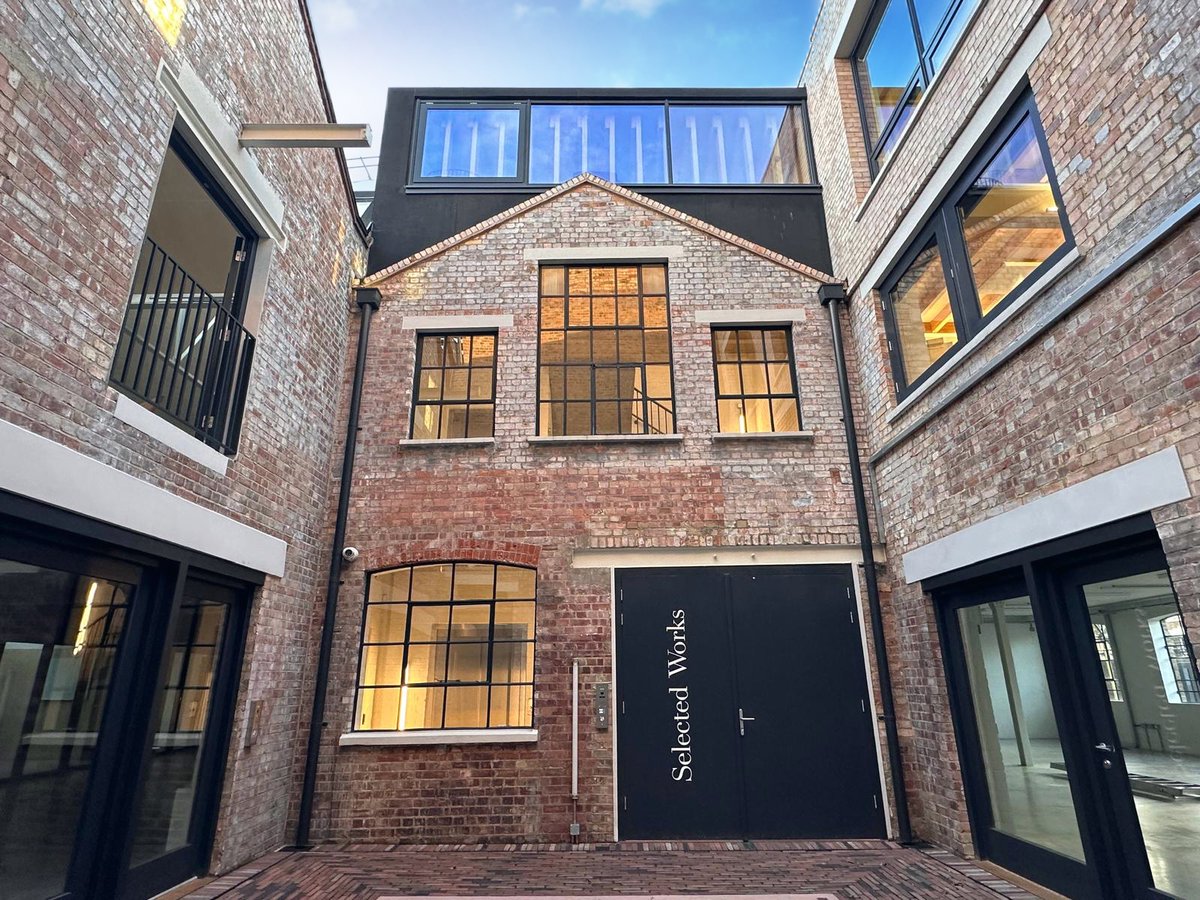 Exciting news! Selected Works, experts in VFX for advertising, film &amp; TV, have expanded into our commercial space at 98 De Beauvoir Road! 
Part of <a href="/DeBeauvoirBlock/">De Beauvoir Block</a> since 2022, they’ve now moved just next door. Welcome to your new chapter! thebenyonestate.com/news/2024/sele…