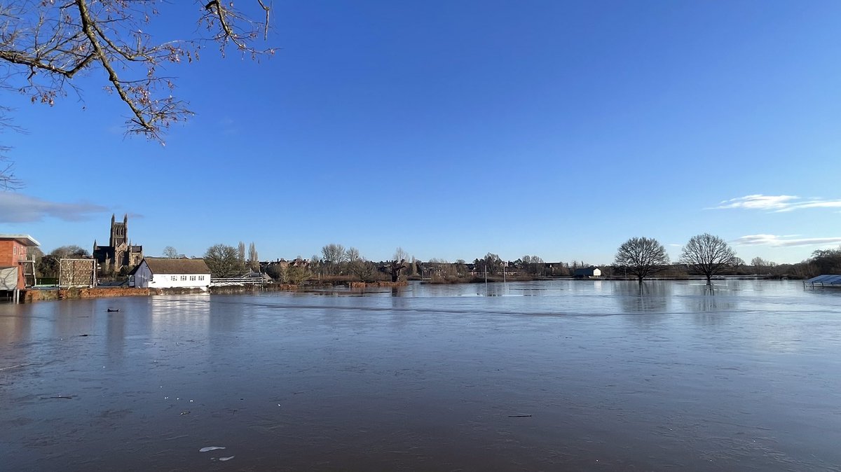 Dave Throup tweet media