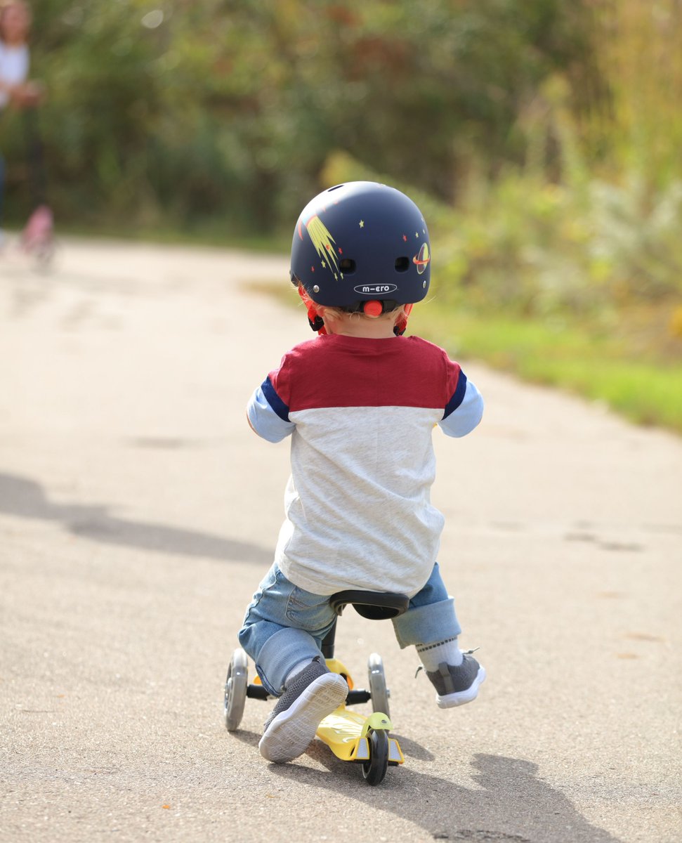 MicroKickboard's tweet image. Sit now, scoot later 🛴💨 Little ones up to 44lbs can sit and scoot now, then stand and zoom later on! 

Check out our Mini Seat + Mini Scooter bundles 👉️ microkickboard.com/collections/bu…

#toddlerscooter #miniscooter #miniseat #scooterlife #scootwithmicro #microscooters