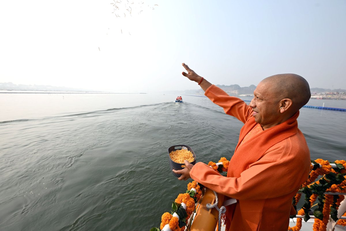 Yogi Adityanath tweet media