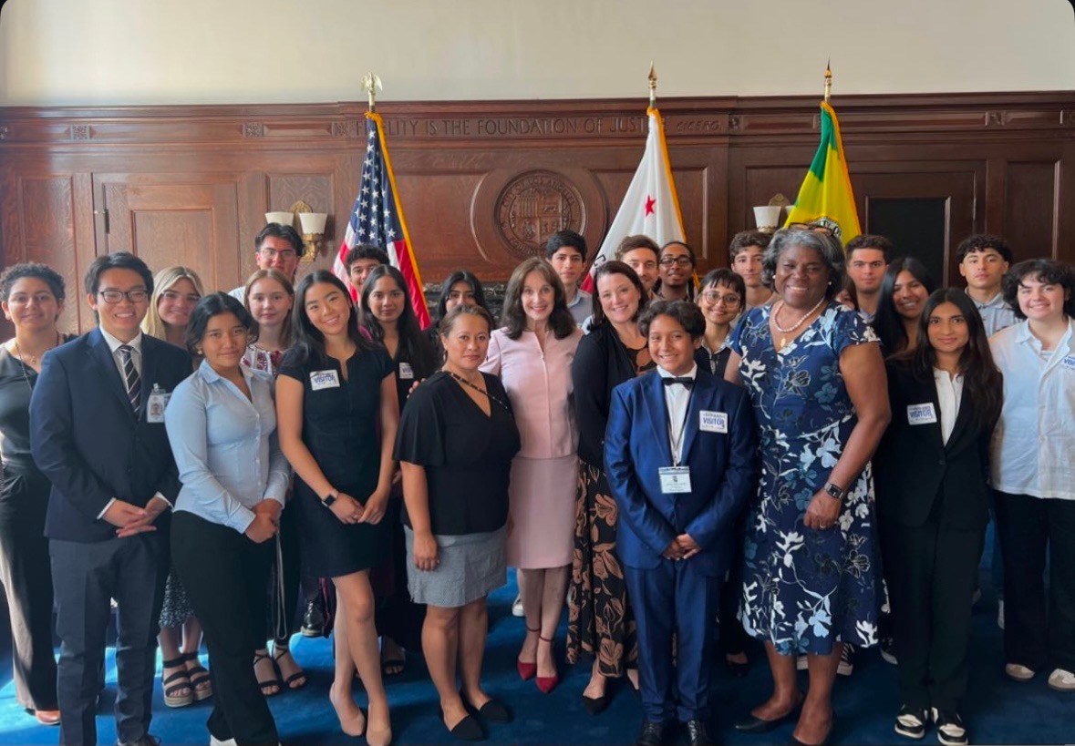 USAmbUN's tweet image. Shocked to see the images coming out of Los Angeles from family, friends, and colleagues.
During a 2023 visit to LA, I met with local college students, a resettled refugee family from Afghanistan, and engaged the Los Angeles Diplomatic Corps.
I hold them, their loved ones, and…