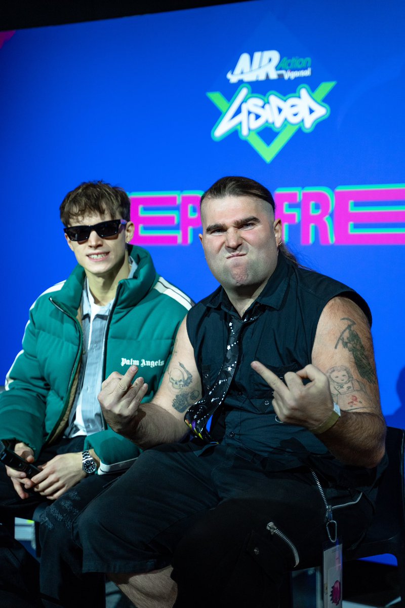 Fullbox51 tweet media