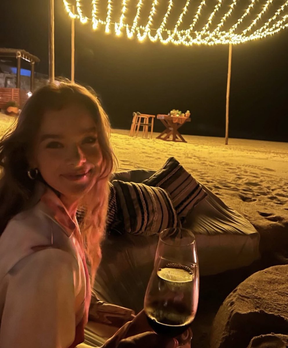 best of hailee steinfeld tweet media