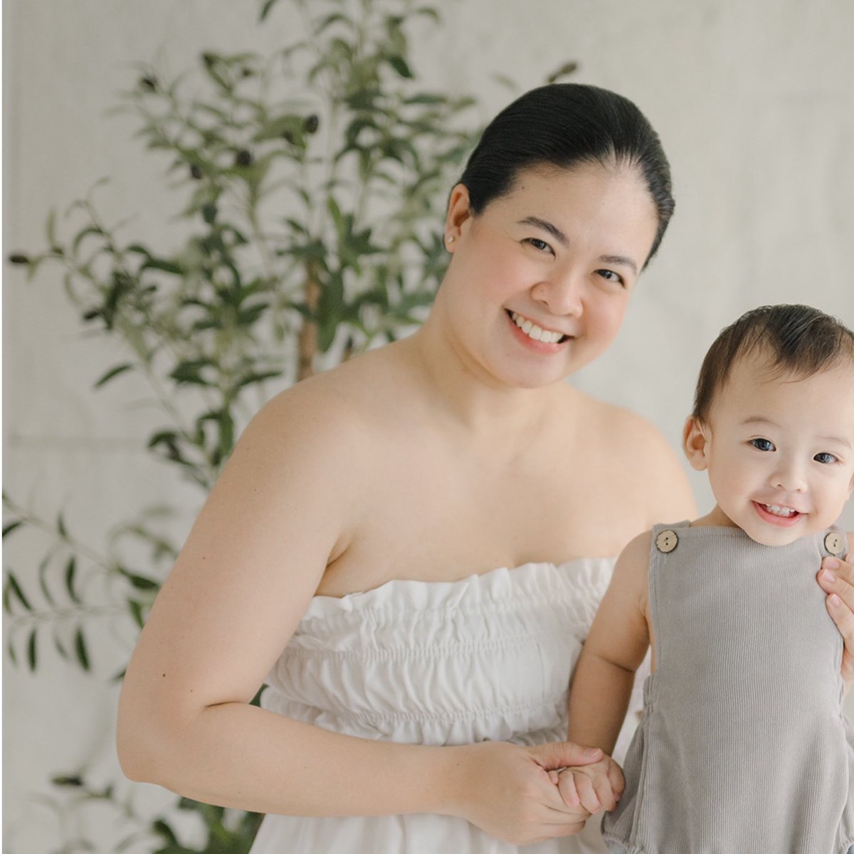 kelliegwenjl's tweet photo. My birthday twin 🧑‍🧒 Happy birthday to us, anak. ♡ https://t.co/5wv2lz6FzO
