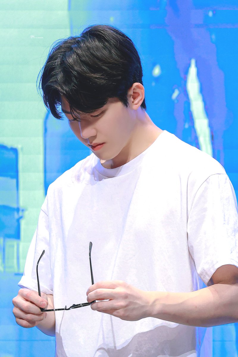 240915 🤍
#도운 #DOWOON #데이식스 #DAY6 #드럼치는도운이