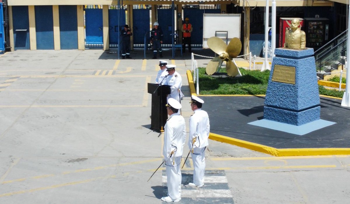 Nuestro Gerente General, Contralmirante, Luis Richard Silva López, presentó al Capitán de Navío, Manuel Niño de Guzmán Benavente, como Jefe de Centro del SIMA Chimbote.  

#SIMAPERÚ #SIMAChimbote
