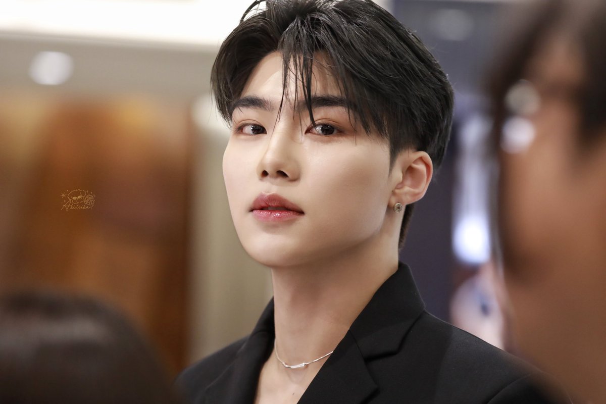 건욱시🫶🏻 
생일축하해ㅐㅐ💕

#스물한살의_건욱이도_여전히_사랑해💙
#21WintersWithGunwook🩵
#HAPPYGUNWOOKDAY💙
#박건욱 #PARKGUNWOOK #朴乾旭 #ZB1 #ZEROBASEONE #제로베이스원 #パクゴヌク