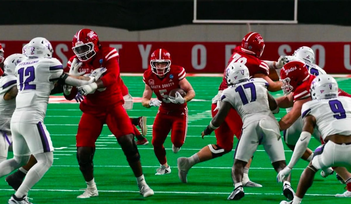 Mike Rittelmann (@mrittcgs) on Twitter photo Coming to 📍Fort Worth
🚨The 2025 <a href="/CGSAllStar/">The College Gridiron Showcase</a>
✅ RB <a href="/Travis_Theis5/">Travis Theis</a> of <a href="/SDCoyotesFB/">South Dakota Football</a>
🏆 1st Team All-<a href="/MVCsports/">Missouri Valley Conference</a>
🏆 2nd Team All-American
➡️ Rushed for 1,172 yards with 19 TD’s
#CGS2025 Coming to 📍Fort Worth
🚨The 2025 <a href="/CGSAllStar/">The College Gridiron Showcase</a>
✅ RB <a href="/Travis_Theis5/">Travis Theis</a> of <a href="/SDCoyotesFB/">South Dakota Football</a>
🏆 1st Team All-<a href="/MVCsports/">Missouri Valley Conference</a>
🏆 2nd Team All-American
➡️ Rushed for 1,172 yards with 19 TD’s
#CGS2025
