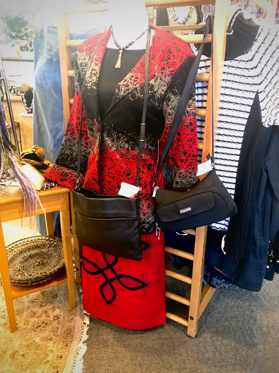 avlfashion's tweet photo. New items arriving daily at The Enchanted Forrest in #Asheville Visit us at 235 Merrimon Ave. we also offer vintage #sewingmachine repair and service. #wnc #ashevilleshopping #avl https://t.co/5xYYWwKIRA