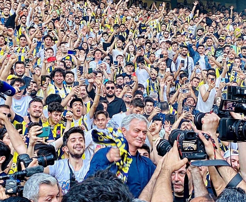 Iconic_Mourinho tweet picture