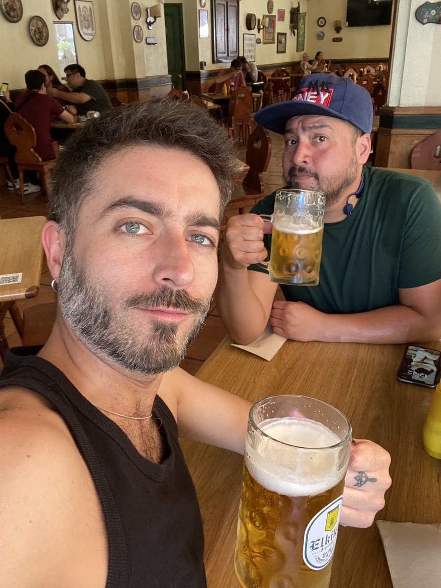 Alej4ndro's tweet photo. @hburgosd 🫣🥰✨ https://t.co/4FhND04Cj8