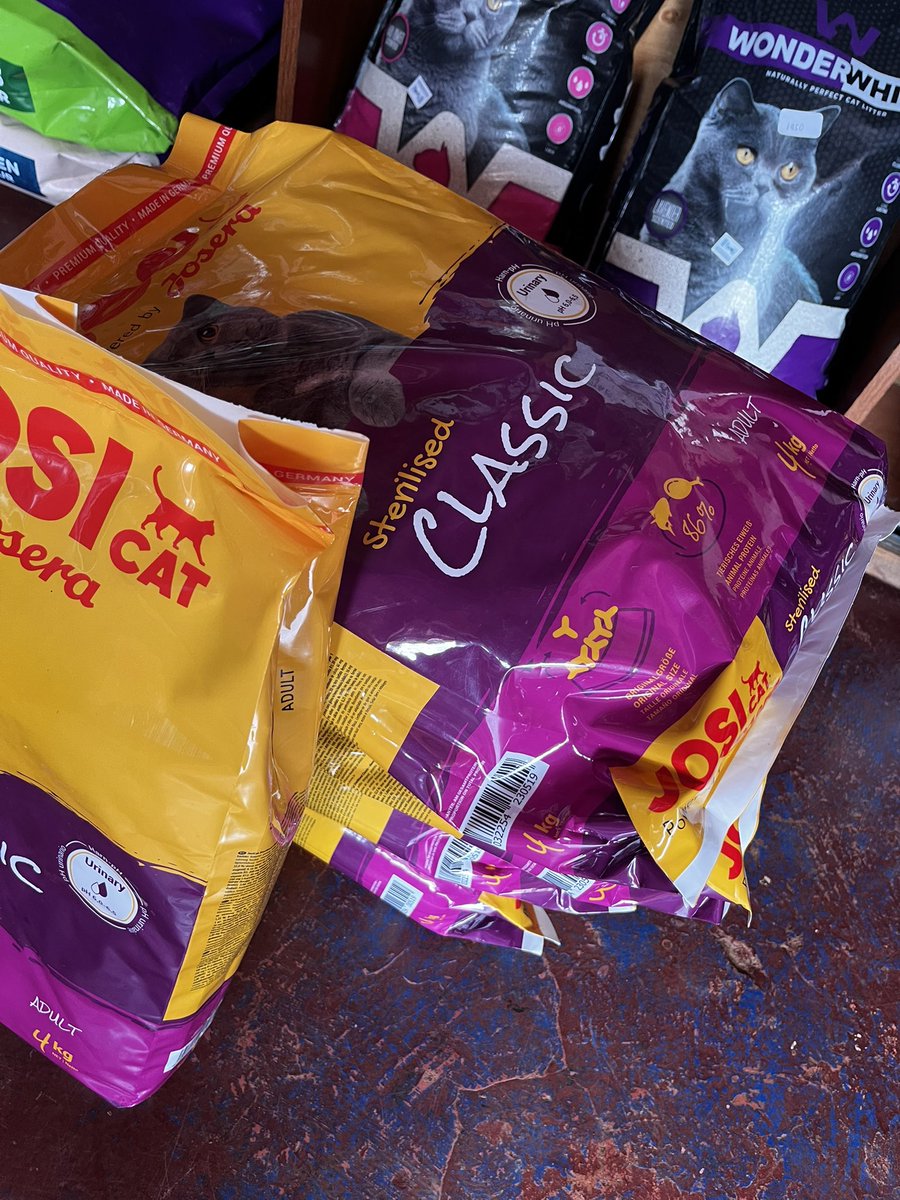 Ginapetstore's tweet image. #Januaryoffer is on …. Premium cat food … 
Josera classic 4kgs @ksh3500… call or DM to order !!