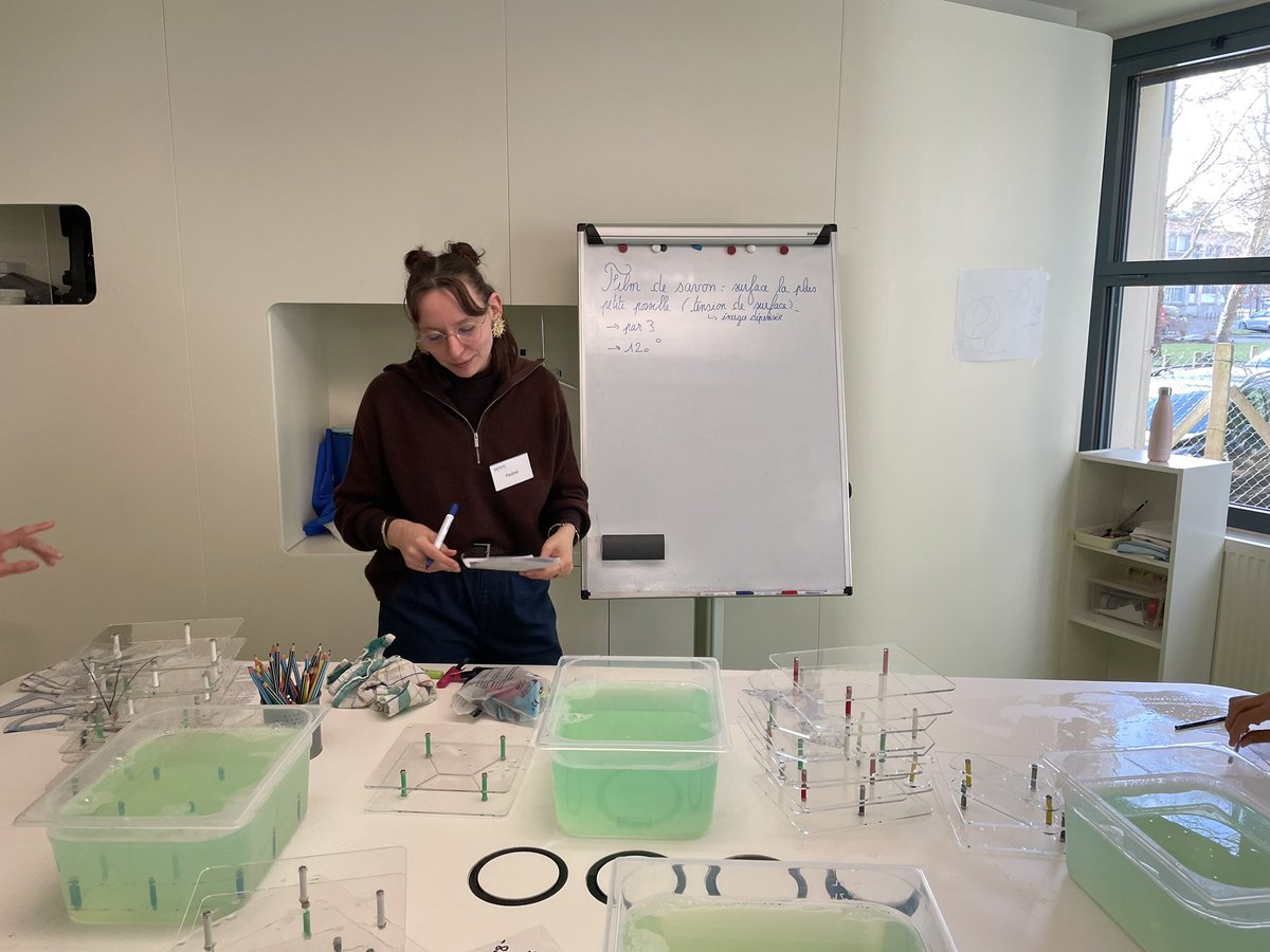 MISS_sciences (@miss_sciences) on Twitter photo 9/01 - Atelier sur les Bulles et les Mousses ce jour avec des 3e de Saulx les Chartreux #CD91 <a href="/CDEssonne/">Département de l'Essonne</a> 9/01 - Atelier sur les Bulles et les Mousses ce jour avec des 3e de Saulx les Chartreux #CD91 <a href="/CDEssonne/">Département de l'Essonne</a>
