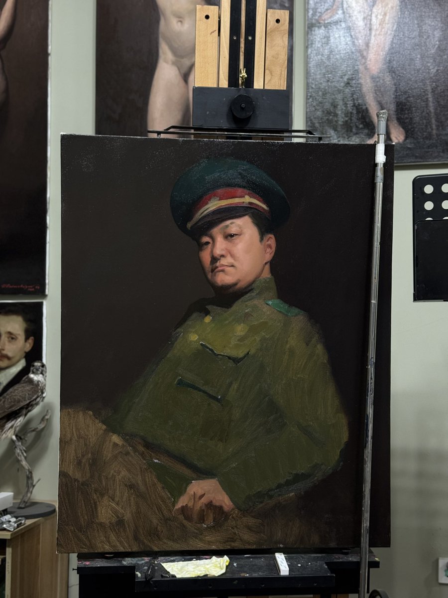 Шинэ хөрөг эхэлж байна…