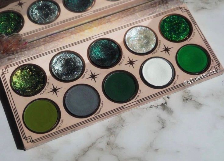 I_wanttobedrunk's tweet photo. Введите в пинтерест : "my palette aesthetic" и первая картинка покажет вас
Всё так, все так, обожаю зелёный, теперь хочу такие https://t.co/TZL5whqU3h