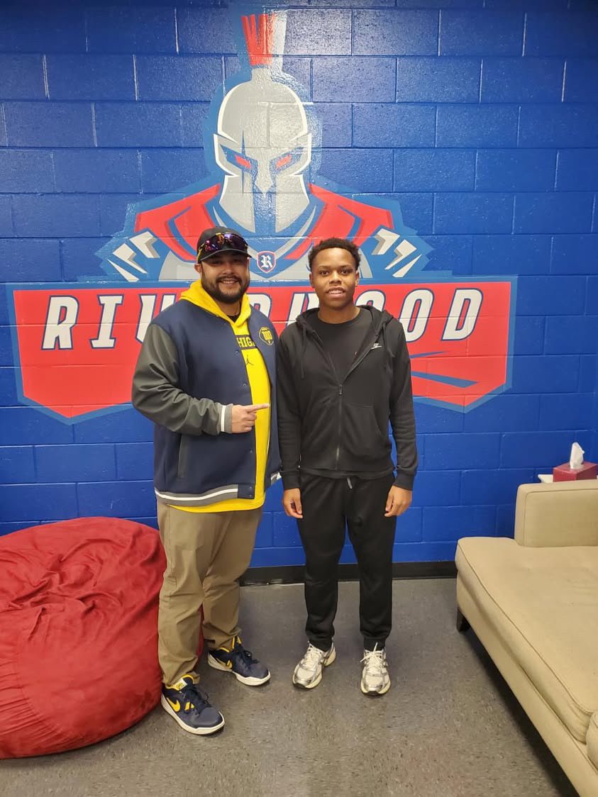 Cedric Oglesby (@cedric_77o) on Twitter photo Had a good talk today with <a href="/JTBrown721/">J.B. Brown</a> Thank you for visiting from <a href="/UMichFootball/">Michigan Football</a>
<a href="/coglesbykicking/">C Oglesby Kicking</a> <a href="/RecruitGeorgia/">Recruit Georgia</a> <a href="/coach_s_cahill/">Shawn Cahill🏈</a> Had a good talk today with <a href="/JTBrown721/">J.B. Brown</a> Thank you for visiting from <a href="/UMichFootball/">Michigan Football</a>
<a href="/coglesbykicking/">C Oglesby Kicking</a> <a href="/RecruitGeorgia/">Recruit Georgia</a> <a href="/coach_s_cahill/">Shawn Cahill🏈</a>