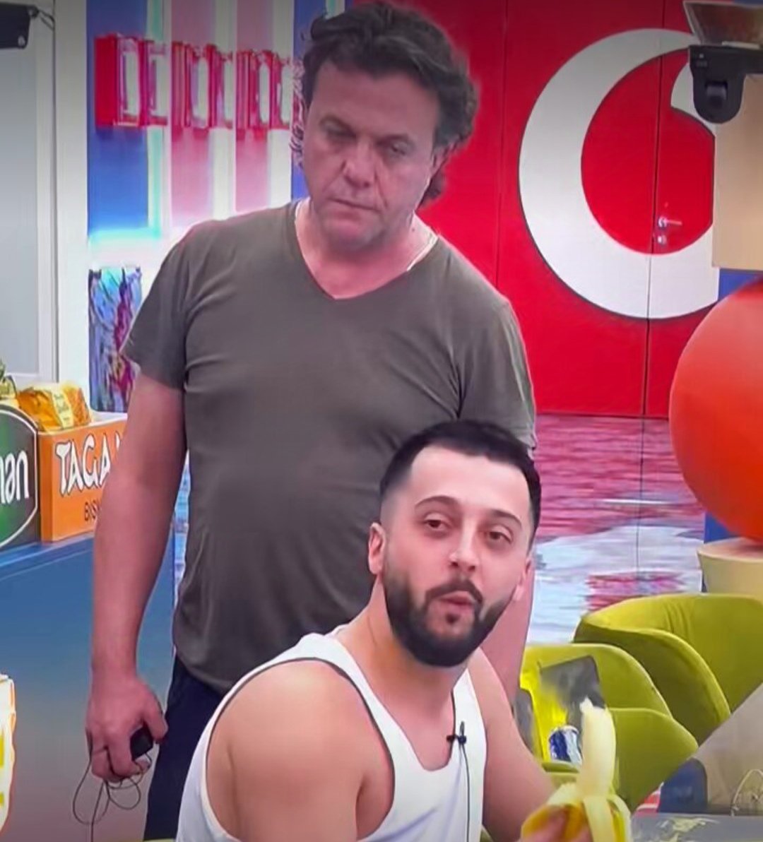 Nga ca kam pare kto dit ky ishte momenti me funny.Vdiqa me fytyren e Laertit 😭 #bbvipal