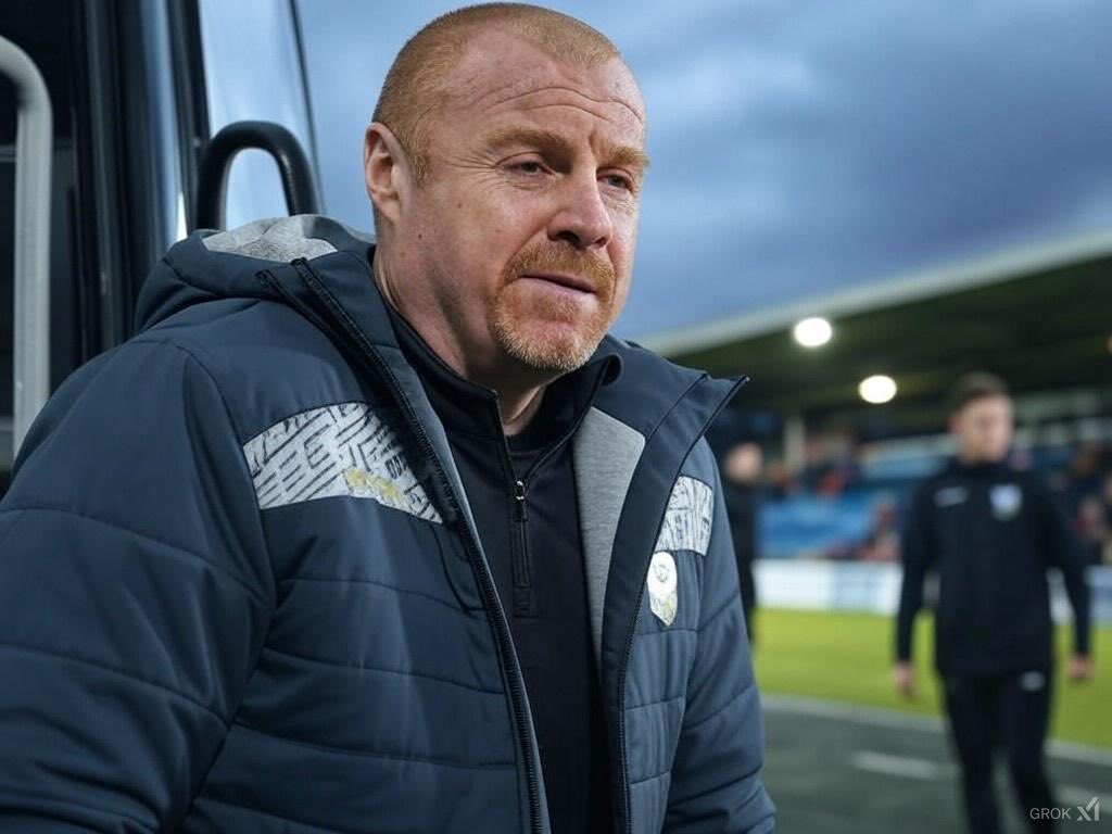 AkzAfc's tweet image. Sean dyche leaving the team bus after he’s been sacked on the way to the game 😂😂😂 #SeanDyche  #EvertonFC  #EVEPET