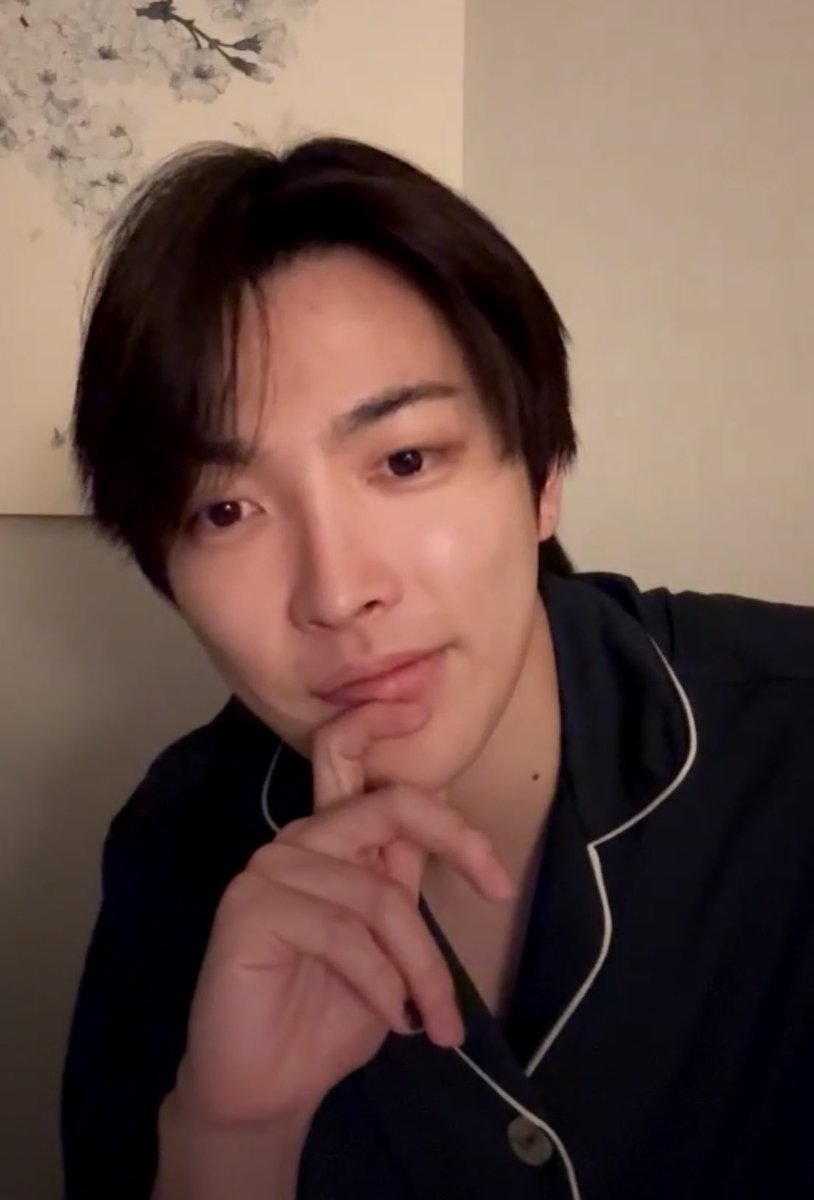 iimarsyou's tweet image. อะไรของนาย                      ก็พี่ไงของผม