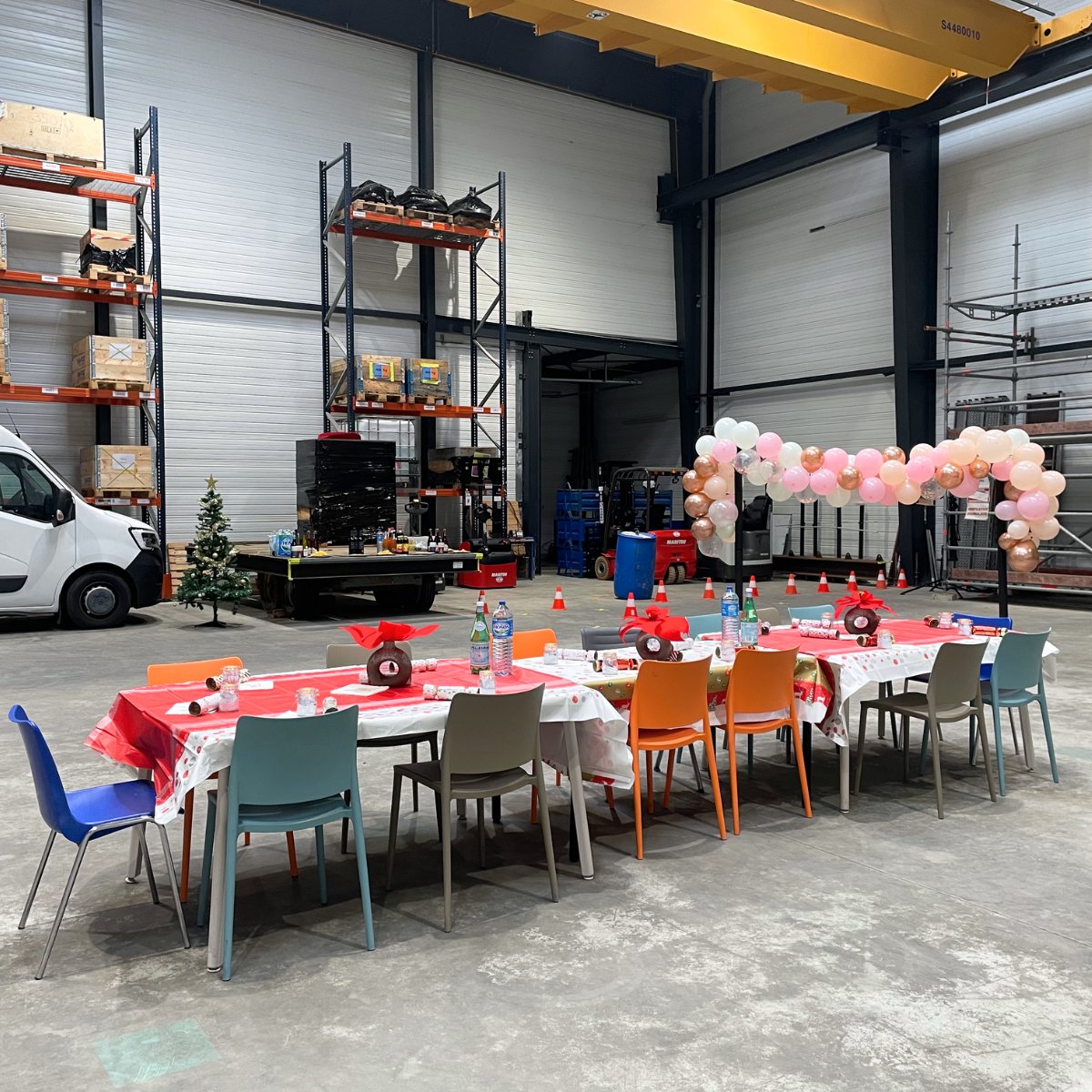 A2SEConseil's tweet photo. Pour bien débuter 2025, les équipes de @A2SEConseil  et de Mélèze Groupe se sont réunies pour un moment de convivialité, entre jeux et activités. 🎉

Ce fut l’occasion de se retrouver et de renforcer nos liens, dans une ambiance pleine d’énergie et de bonne humeur. 💪  #cohesion https://t.co/pG98SC5uPs