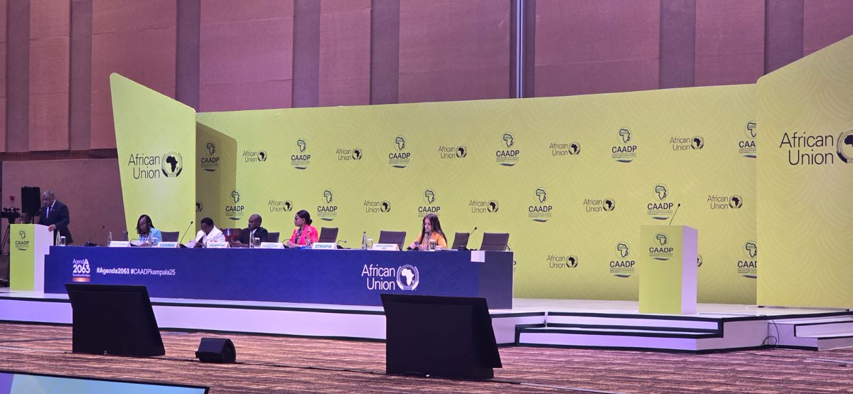 minagri_rdc's tweet photo. Sommet Extraordinaire de Chefs d'États et des Gouvernements sur le Programme détaillé pour le Développement de l'Agriculture Africaine(PDDAA).
#presidence
#primature
#Agriculture
#SécuritéAlimentaire
#PDDAA
#Afrique
#Kampala2025 https://t.co/p9jMygEG3a