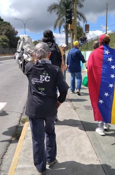 Esta foto me la envió una Cocuya desde San Antonio de los Altos. No sé quién es ciudadana. Bendiciones para ella y para quienes apoyan al periodismo independiente.