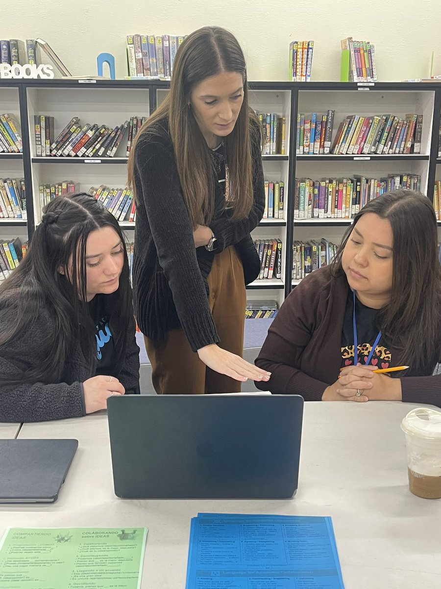 KStinson603's tweet photo. JMA’s amazing Kinder and First grade teams are taking the time to study and prepare students for making metalinguistic connections. 

#burtonexperience
#JMACares https://t.co/ze632ic8Om