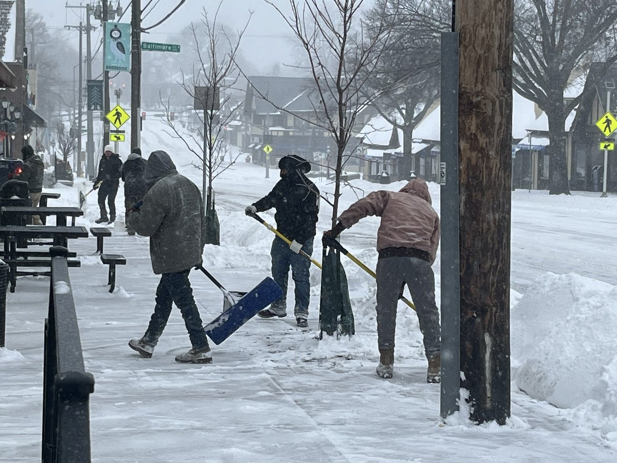 Our crews are working hard to clear city streets, and we appreciate property owners doing their part to keep sidewalks safe and accessible. Thank you for helping make Kansas City walkable!

If you see areas needing attention, report them on the myKCMO app: kcmo.gov/mykcmo