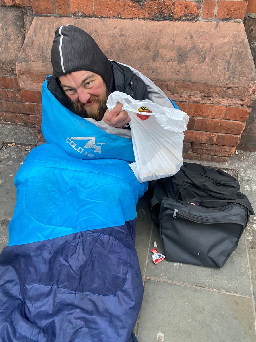 KCB was recently able to provide essential food support to homeless individuals at King’s Cross Station.🍛
This initiative was made possible through funding from The Cost of Living Respond Funding!🙏🏼
We provided delicious noodles with boiled eggs !!✨
#camden #community